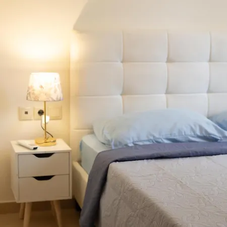 Eukalyptos 3bd With Yard In Chersonisos Апартаменты *