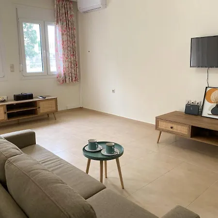 Апартаменты Eukalyptos 3bd With Yard In Chersonisos *