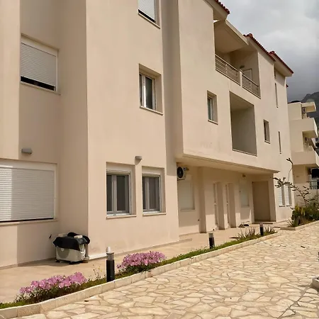 Eukalyptos 3bd With Yard In Chersonisos Херсониссос