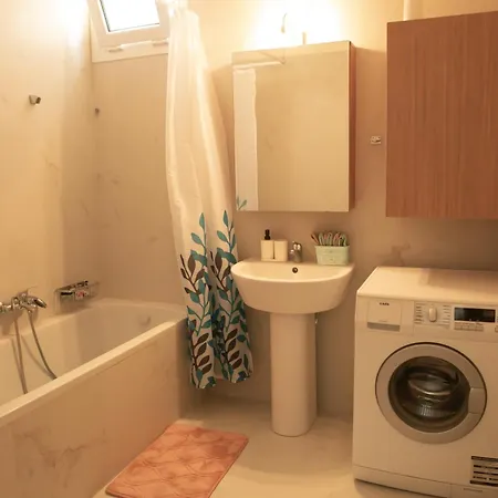 Апартаменты Eukalyptos 3bd With Yard In Chersonisos *