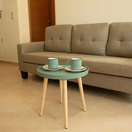 Апартаменты Eukalyptos 3bd With Yard In Chersonisos Херсониссос